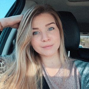 Meet your Posher, Hailey